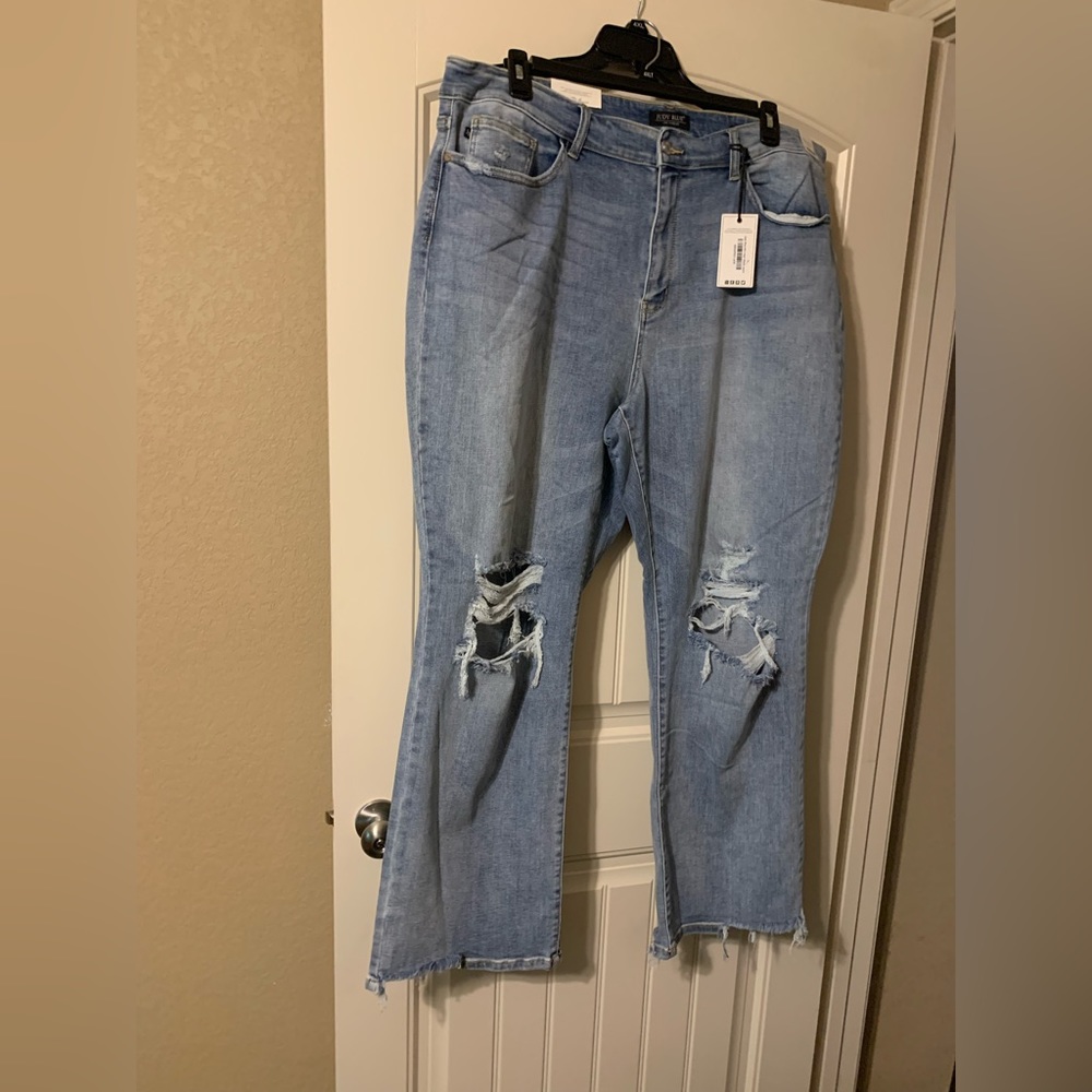 Judy Blue Straight Fit jeans